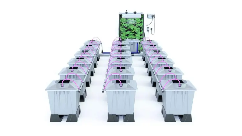Alien Aero™ 18-Station 15L Hydroponic Grow System – Silver Series Pro 1